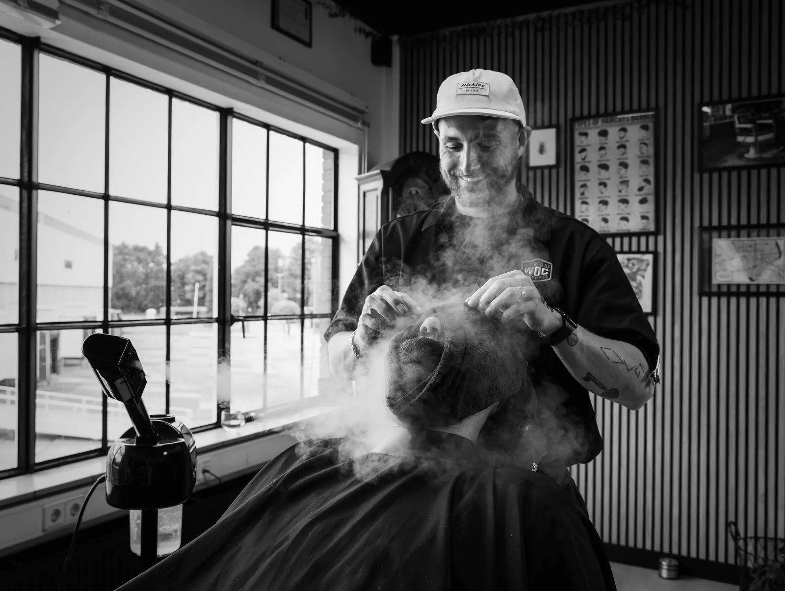 Luxe baardbehandeling met stoom in de barbershop in Nieuwegein